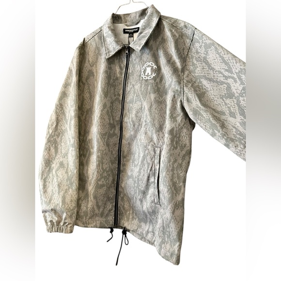 Crooks & Castles Snakeskin Twill Shacket Military Green - Mens M - NWT - Picture 3 of 9